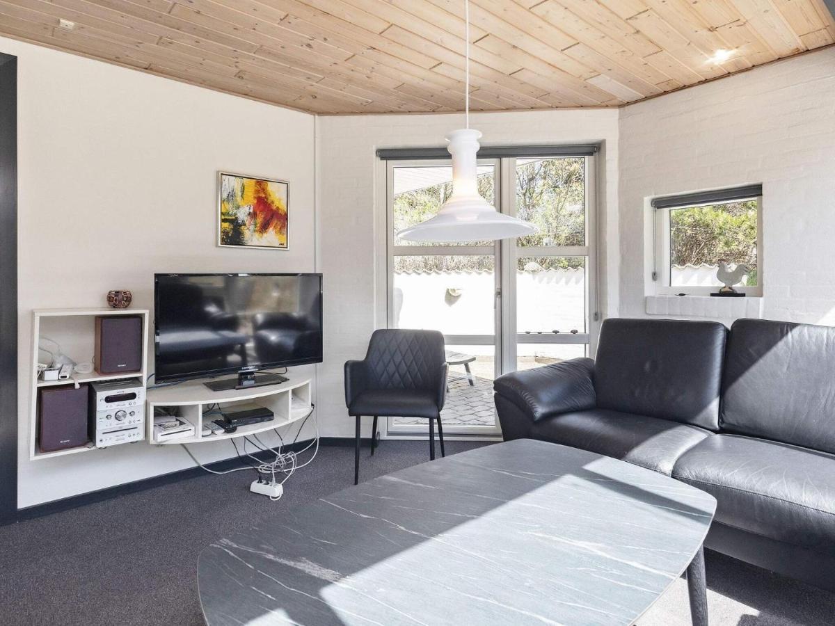 8 Person Holiday Home In Bl Vand Blåvand Exterior photo